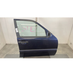 Porte avant droit MERCEDES CLASSE C 202 Photo n°1