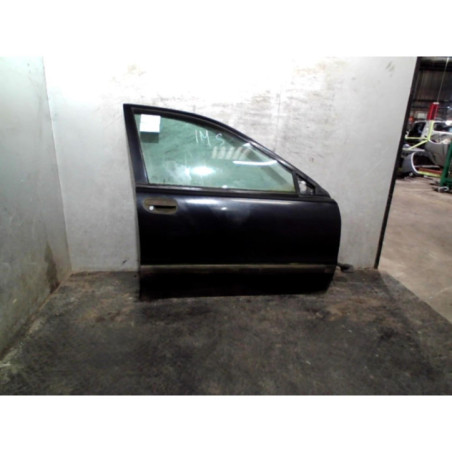 Porte avant droit VOLVO V 40 1 Photo n°1