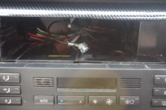 Serrure avant droit BMW SERIE 3 E46