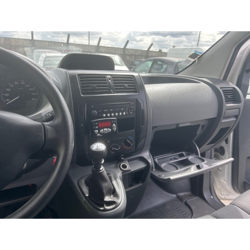 PEUGEOT EXPERT 2 2.0 HDI - 16V TURBO Photo n°14