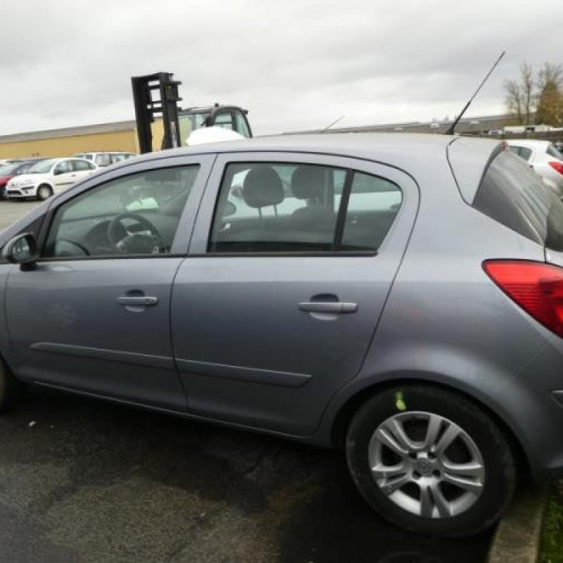 Leve vitre electrique avant droit OPEL CORSA D Photo n°9