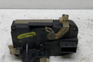 Serrure avant droit PEUGEOT 306