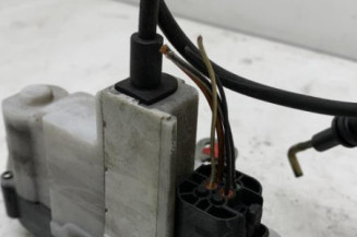 Serrure avant droit FIAT 500 2