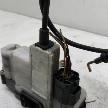 Serrure avant droit FIAT 500 2