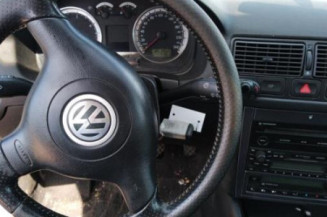 Serrure avant droit VOLKSWAGEN GOLF 4