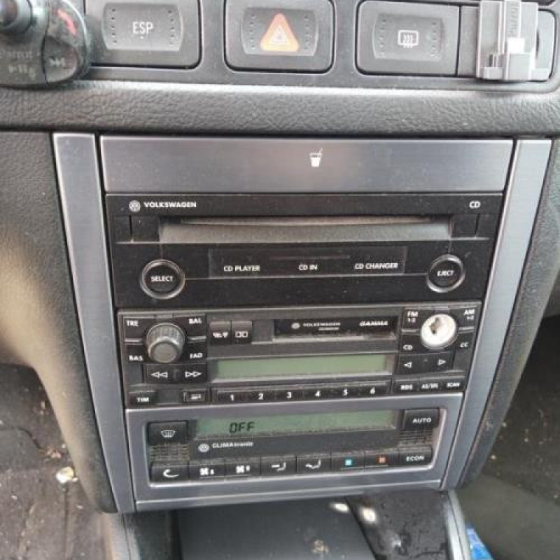 Serrure avant droit VOLKSWAGEN GOLF 4 Photo n°11