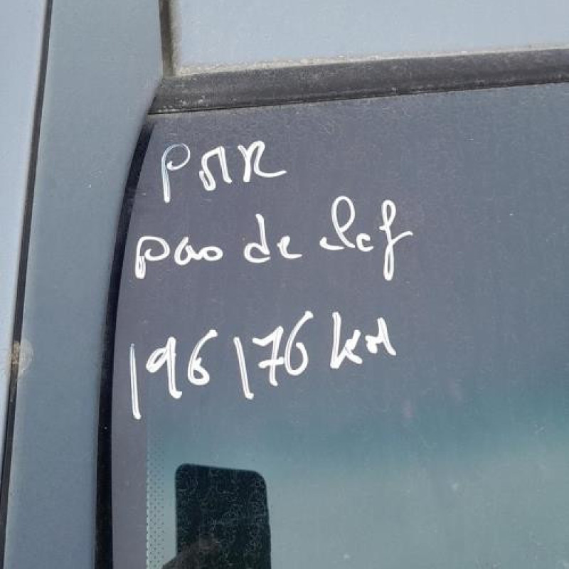 Feu arriere principal droit (feux) OPEL ZAFIRA A Photo n°16