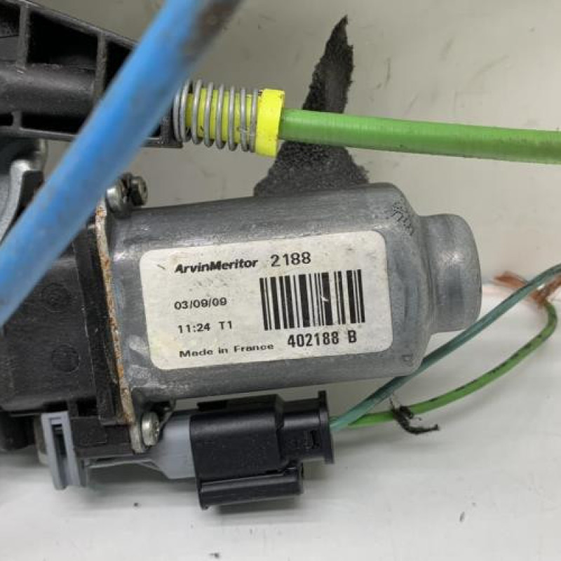Leve vitre electrique avant droit CITROEN C3 PICASSO Photo n°3