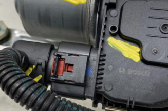 Moteur essuie glace avant PEUGEOT 3008 2