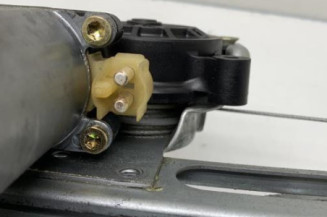 Leve vitre electrique avant gauche MERCEDES CLASSE A 168