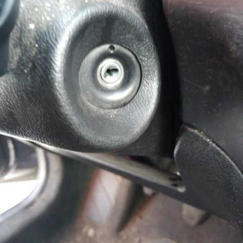 Leve vitre electrique avant droit CITROEN XSARA Photo n°15