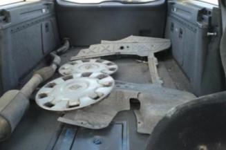 Feu arriere secondaire gauche (feux) OPEL VECTRA C