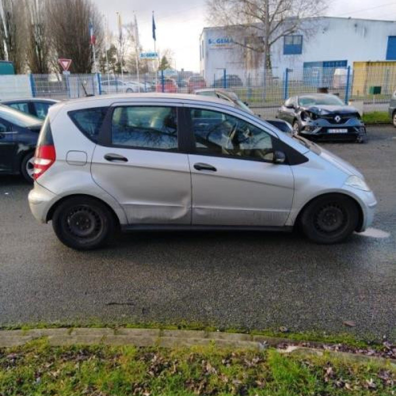 Feu arriere principal gauche (feux) MERCEDES CLASSE A 169 Photo n°5