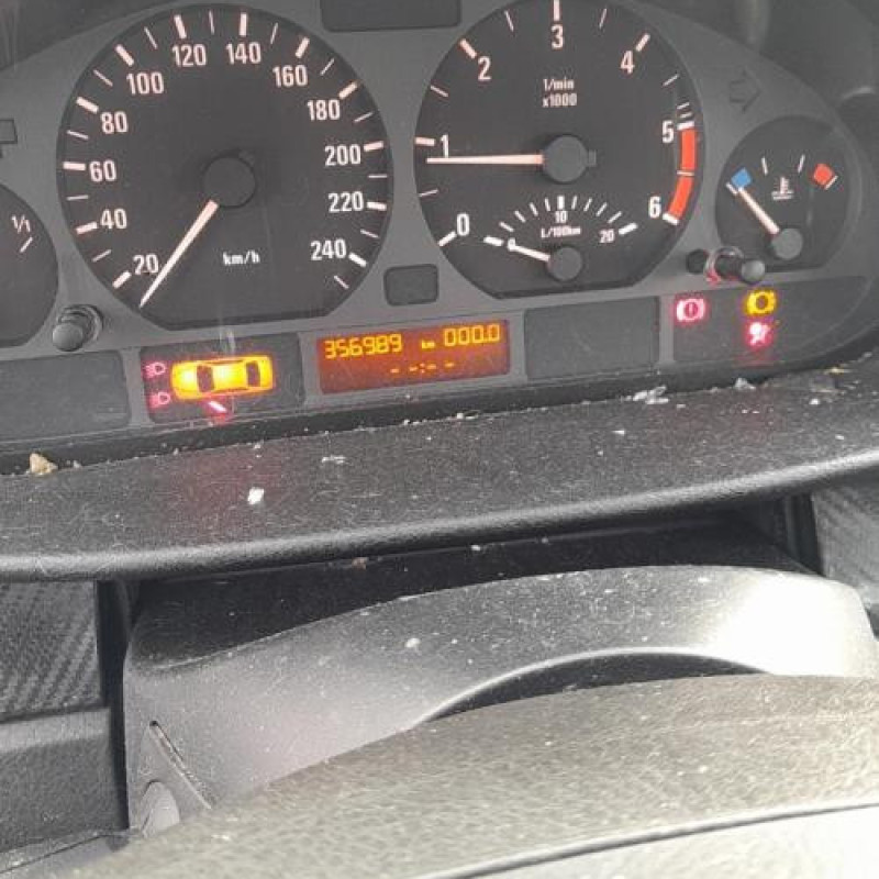 Feu arriere principal droit (feux) BMW SERIE 3 E46 Photo n°5