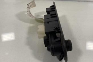 Interrupteur de leve vitre avant gauche RENAULT CLIO 4