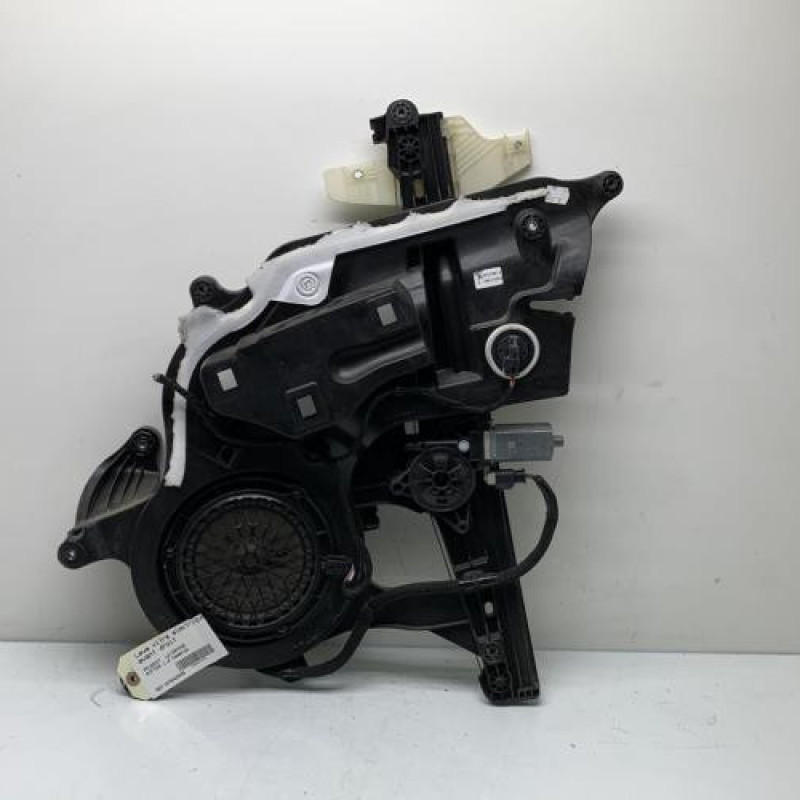 Leve vitre electrique avant droit PEUGEOT RIFTER Photo n°1