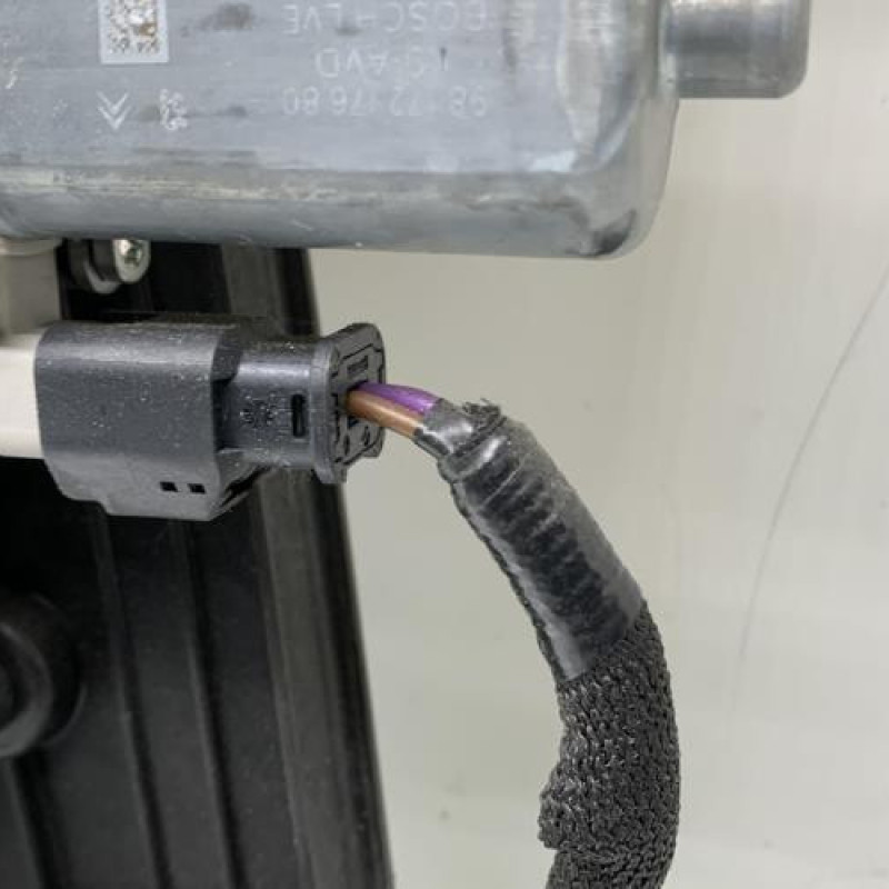 Leve vitre electrique avant droit PEUGEOT RIFTER Photo n°5