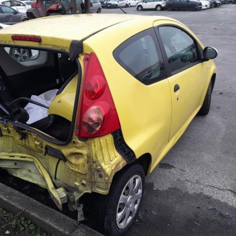Pretensionneur de ceinture avant droit PEUGEOT 107 Photo n°9