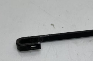 Bras essuie glace arriere PEUGEOT 106