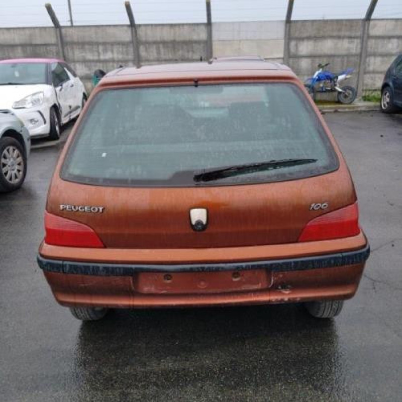 Bras essuie glace arriere PEUGEOT 106 Photo n°6