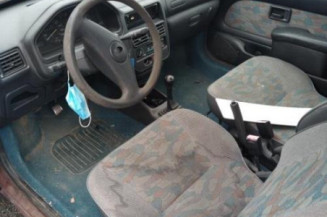 Bras essuie glace arriere PEUGEOT 106
