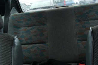Bras essuie glace arriere PEUGEOT 106