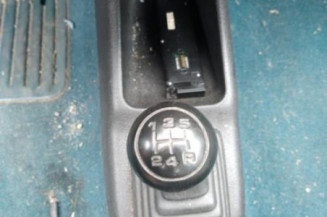 Bras essuie glace arriere PEUGEOT 106