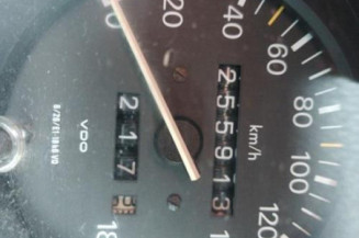 Bras essuie glace arriere PEUGEOT 106