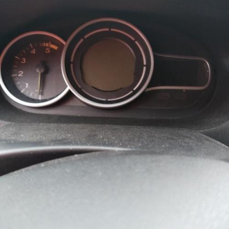 Porte avant gauche RENAULT MEGANE 3 Photo n°15