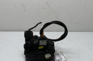 Serrure avant droit OPEL CORSA E Photo n°1