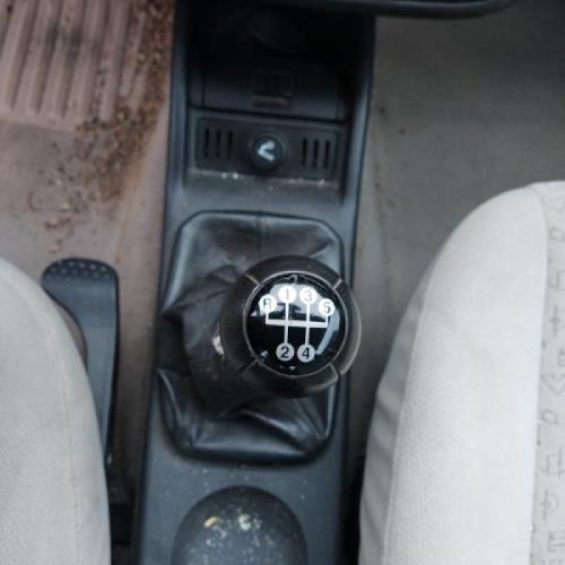 Feu arriere principal gauche (feux) OPEL CORSA C Photo n°9