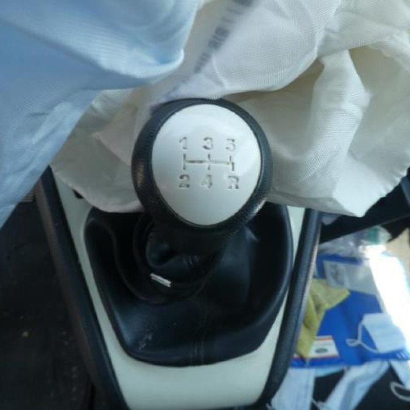 Leve vitre electrique avant droit FORD KA 2 Photo n°9