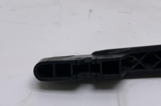 Bras essuie glace arriere PEUGEOT 208 1