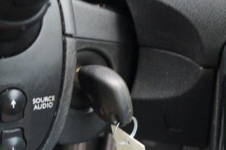 Pretensionneur de ceinture avant droit RENAULT CLIO 3