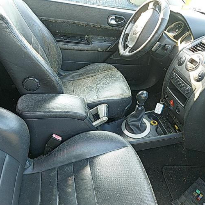 Feu arriere principal gauche (feux) RENAULT MEGANE 2 Photo n°14