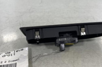 Interrupteur de leve vitre avant droit BMW SERIE 1 E87