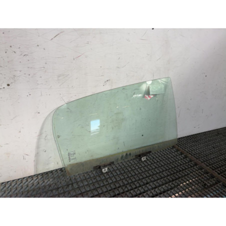 Vitre arriere droit MITSUBISHI SPACE STAR 3