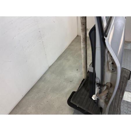Porte arriere gauche TOYOTA YARIS 2 Photo n°1