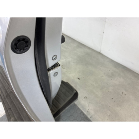 Porte avant gauche TOYOTA YARIS 2 Photo n°1