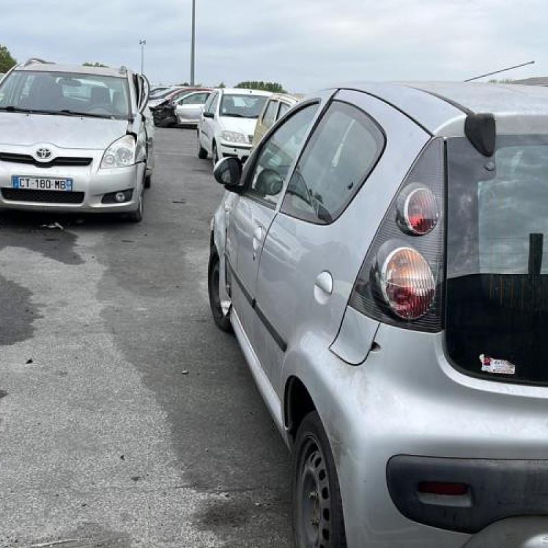 Leve vitre electrique avant gauche CITROEN C1 1 Photo n°9
