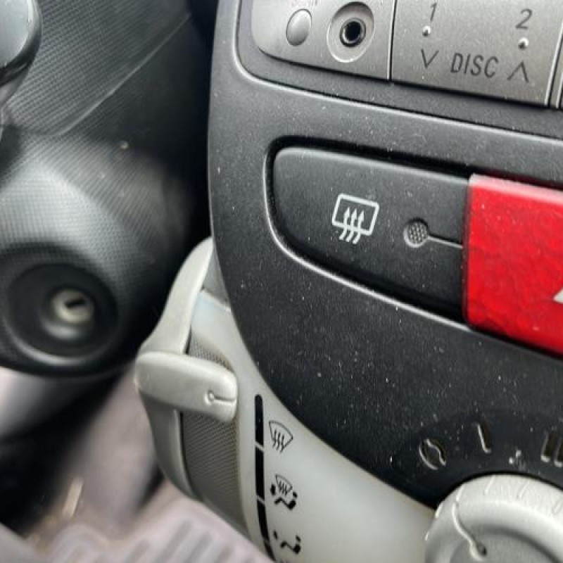 Leve vitre electrique avant gauche CITROEN C1 1 Photo n°15