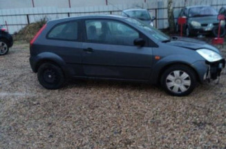 Pretensionneur de ceinture avant droit FORD FIESTA 5