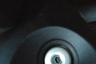Pretensionneur de ceinture avant droit FORD FIESTA 5