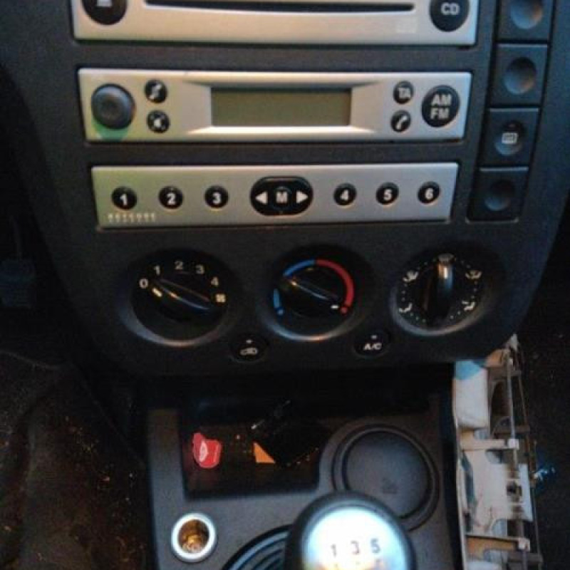 Boite de vitesses FORD FIESTA 5 Photo n°10