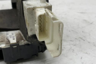 Serrure avant droit CITROEN C4 1