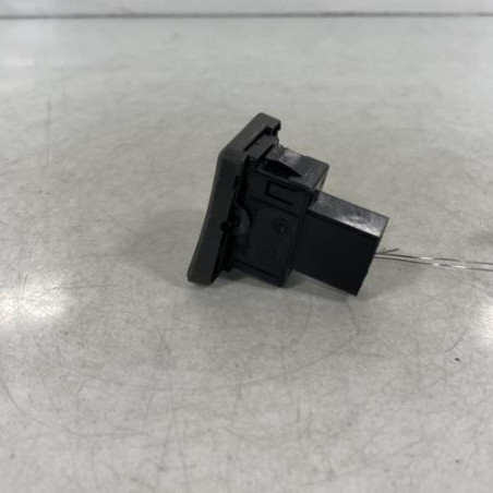 Interrupteur de leve vitre avant droit FIAT PANDA 2