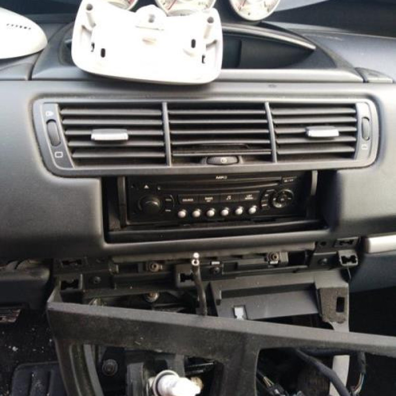 Moto ventilateur radiateur CITROEN C8 Photo n°11