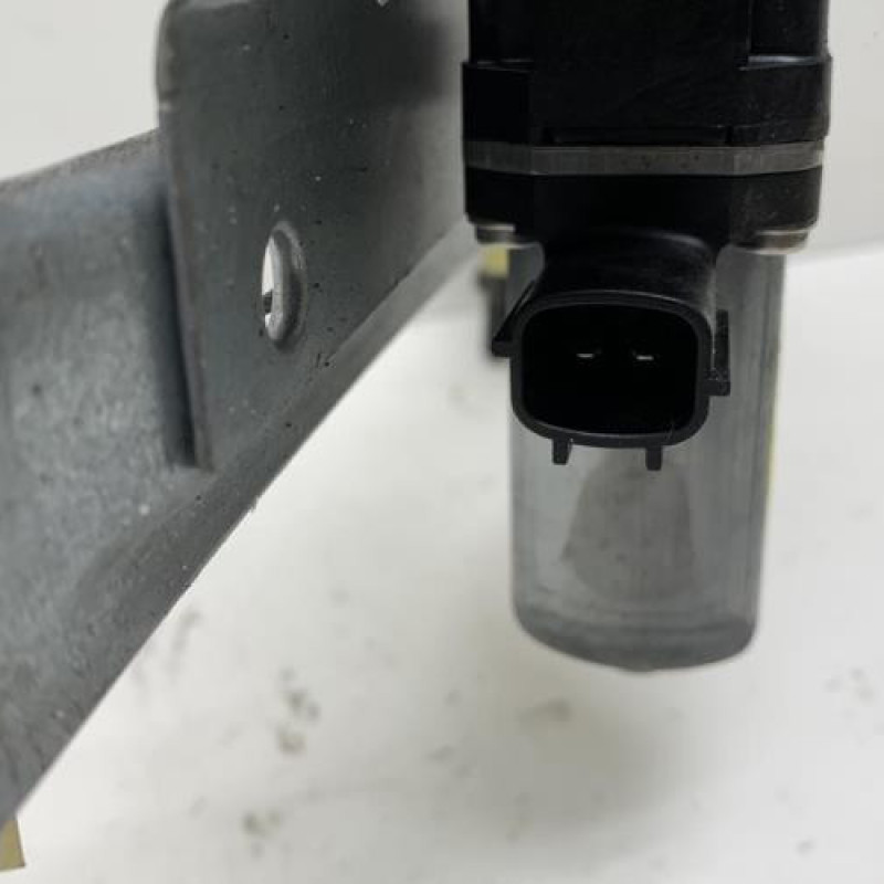 Leve vitre electrique avant droit RENAULT CLIO 4 Photo n°3