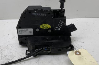 Serrure avant droit RENAULT CLIO 4