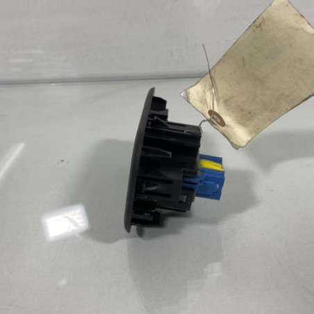 Interrupteur de leve vitre avant droit RENAULT KANGOO 2